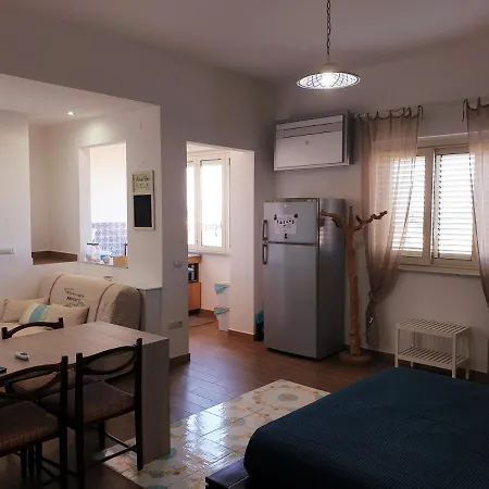 Fronte Mare A Apartment *